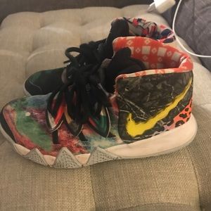Preloved Nike Kyrie Kybrid Size 13y